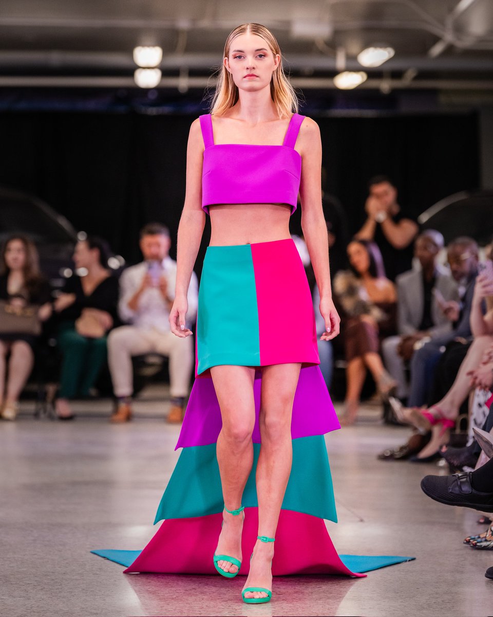 #HuntingtonLDN fashion show at International Fashion Encounter
Model <a href="/allierobertsonn/">Allie 💗</a>
Photo by @jimorgill
Presented by 

<a href="/basilwaris/">Waris</a>
@torontofashionacademy 

#artfashion #fashion #fashionart #artist #style #fashiondesigner #fashionstyle #fashiondesign  #fashionartist #runway