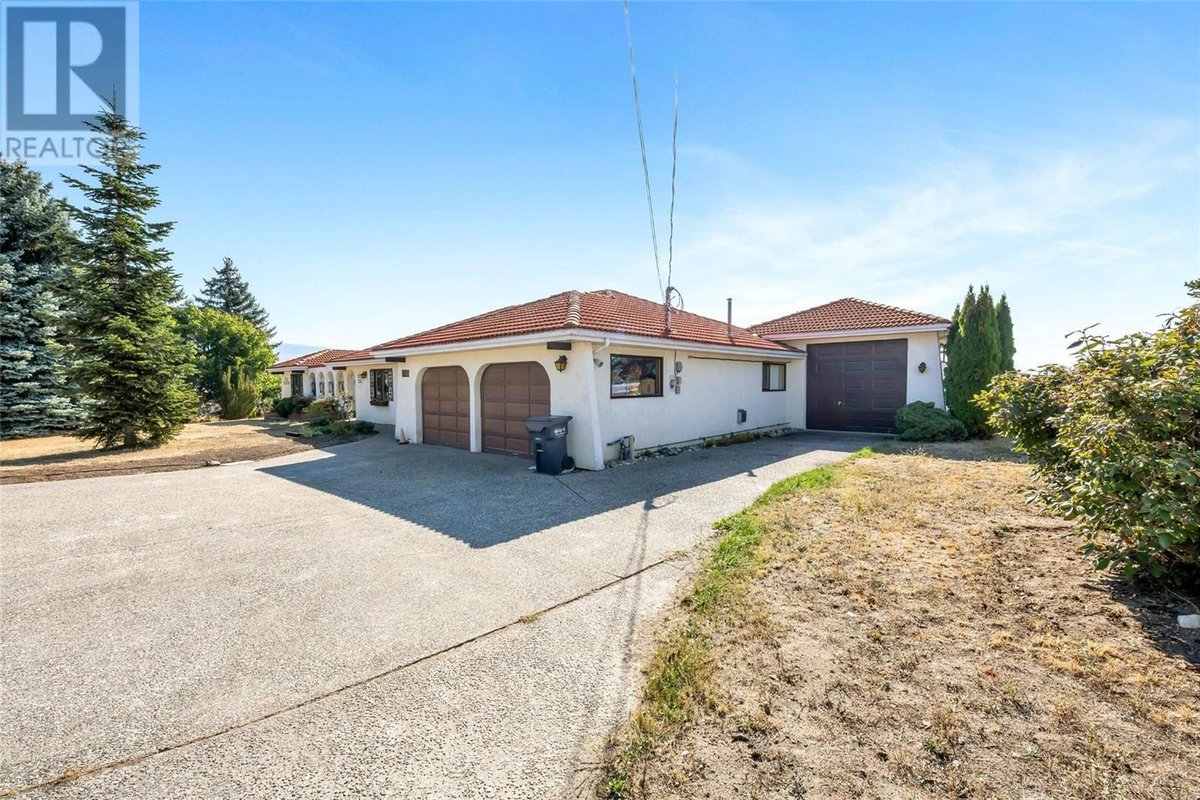 DefeoRealEstate's tweet image. 190 Stepping Stones Cres, Vernon BC - Beautiful Property on 1.02 Acres! Call Mike Beck at 250-307-1600 for more info!

tinyurl.com/yh26623s