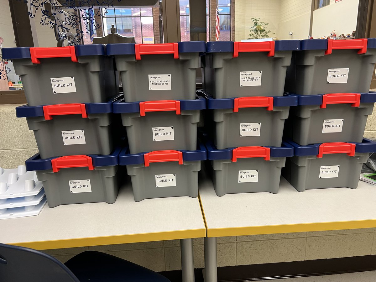 KMcCray85's tweet photo. Exciting times @wasdpa! Can’t wait to get our newest resources! @Sphero #BluePrint is going to be an amazing addition to help our Ss w/ #DesignThinkingProcess &amp; @OfficialNGSS &amp; #PaSTEEL Standards! #EdTech #DreamJob #InnovatorMindSet https://t.co/Kjk7zXP7iv