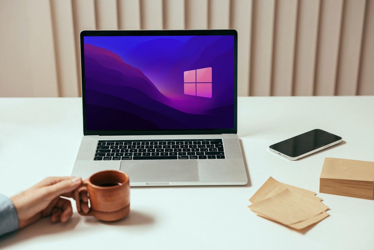 itsmadhz's tweet photo. Why are #WindowsLaptops avoiding the Thunderbolt revolution?

While Mac users adore Thunderbolt's speed and flexibility, Windows laptops lean towards a broader range of ports, is it a strategic move or a surprise in the making? 🧐

Share your insights on this #ThunderboltMystery https://t.co/ulFbUsVCrv