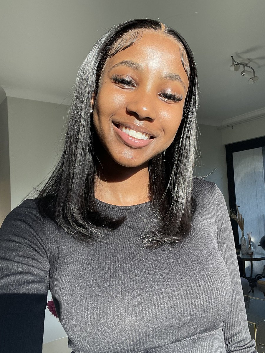 lelangcobo's tweet photo. a 19 year old⭐️💋 https://t.co/DGHgJAoK46