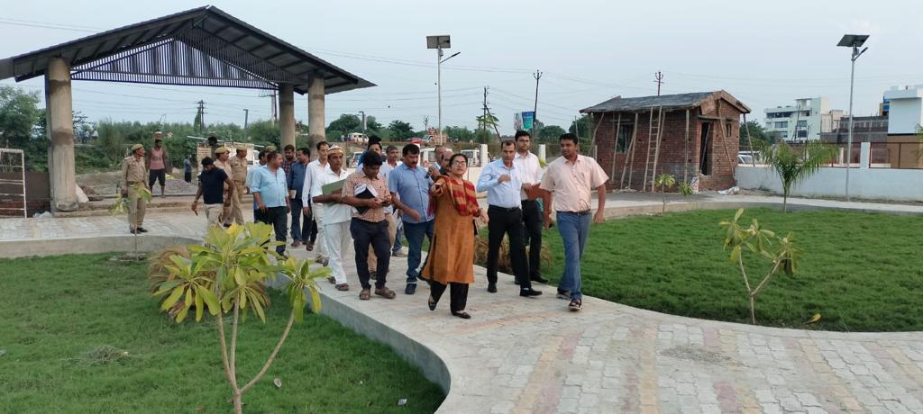 DM UNNAO tweet media