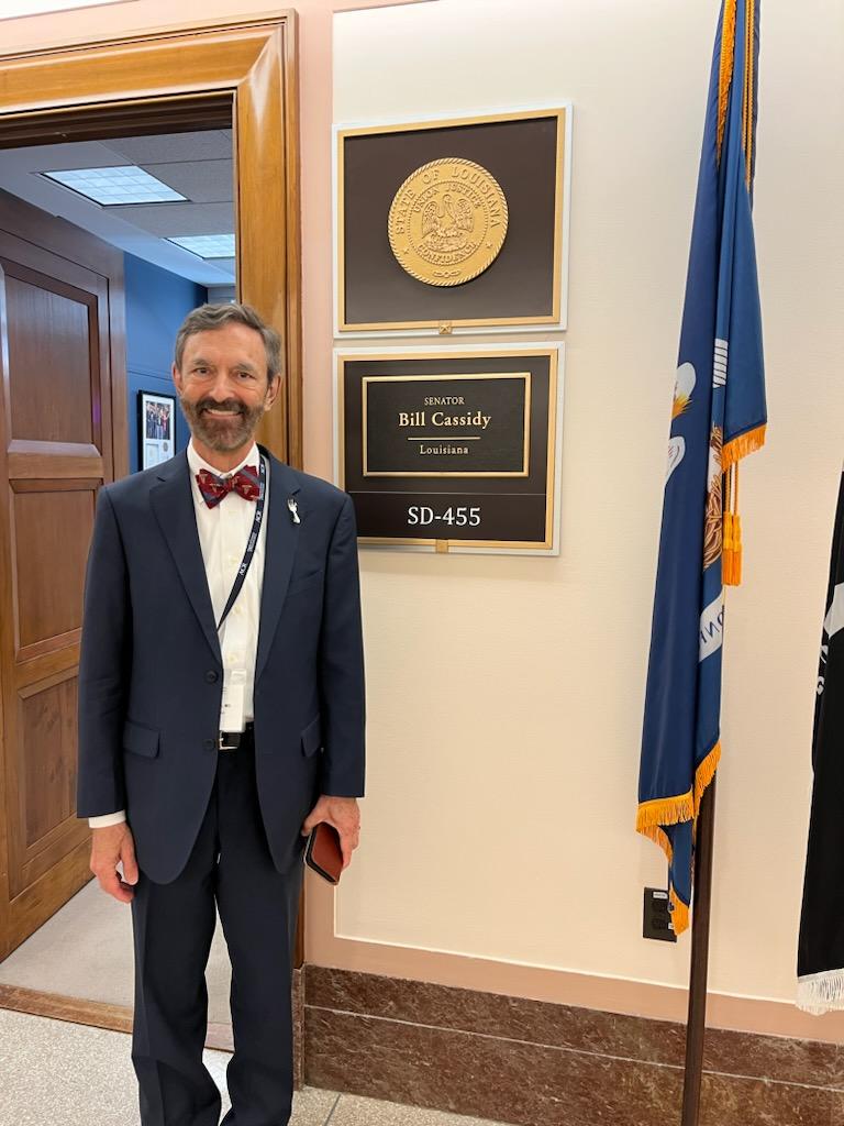 wdarthro's tweet photo. Thank you @SenBillCassidy for supporting PBM transparency and Step Therapy reform.  Hannah Anderson met with #Act4Arthritis advocates #ACRheum #ACRheumDC https://t.co/zn6iAVAy4F