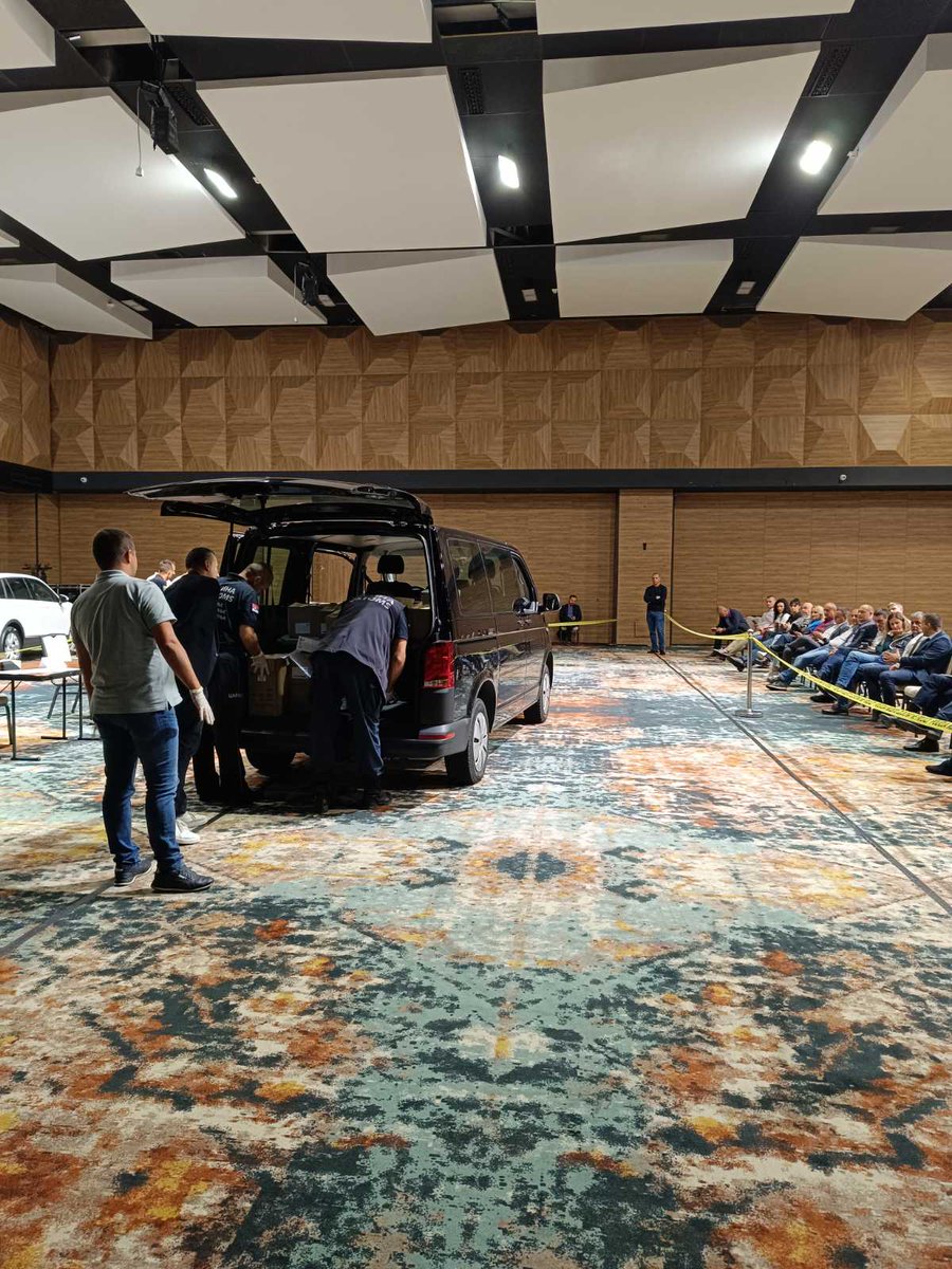 SenadZlatar's tweet photo. Another int'l joint exercise involving 30+ customs and police officials+prosecutors from 🇧🇦&amp;🇷🇸 in #Sarajevo aimed at fighting illegal SALW trade in the region thus contributing to more successful implementation of #2024Roadmap through @UNDPBIH #DIRC project.🙏 to🇩🇪🇳🇱🇸🇪🇫🇷🇬🇧🇳🇴&amp;🇪🇺. https://t.co/n35mCvc3tz