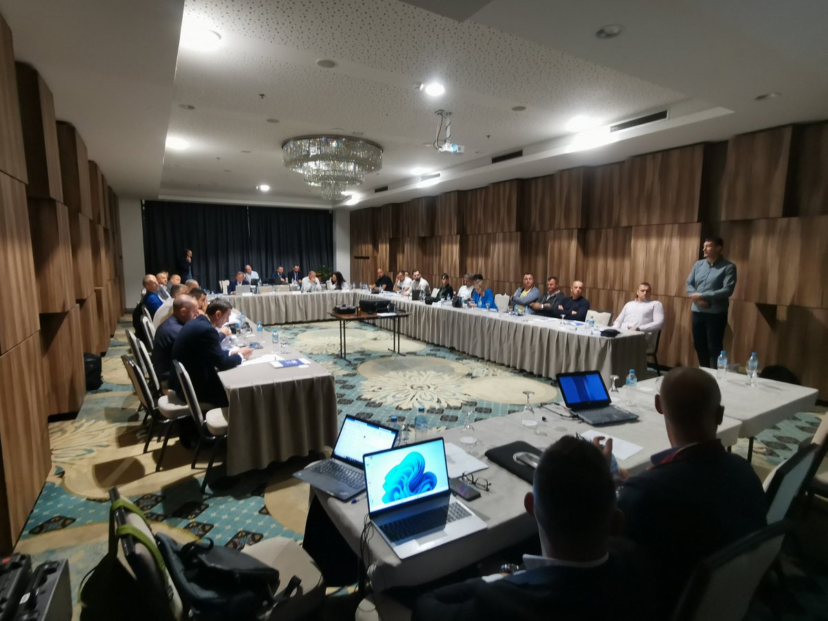 SenadZlatar's tweet photo. Another int'l joint exercise involving 30+ customs and police officials+prosecutors from 🇧🇦&amp;🇷🇸 in #Sarajevo aimed at fighting illegal SALW trade in the region thus contributing to more successful implementation of #2024Roadmap through @UNDPBIH #DIRC project.🙏 to🇩🇪🇳🇱🇸🇪🇫🇷🇬🇧🇳🇴&amp;🇪🇺. https://t.co/n35mCvc3tz