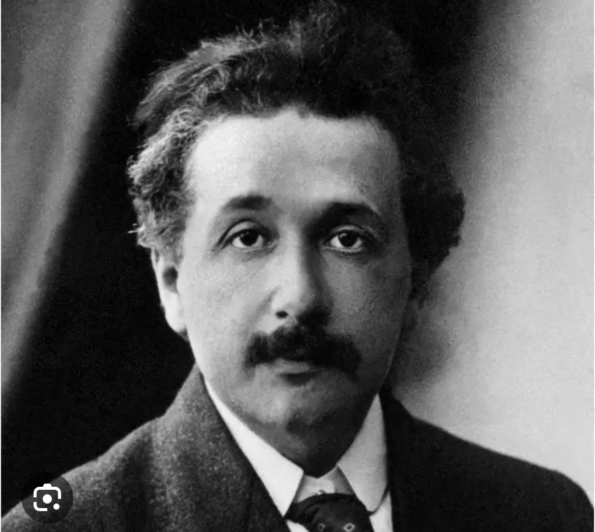 EtienneKlein's tweet photo. Il y a exactement 118 ans, le 27 septembre 1905, un certain Albert Einstein publiait un article d’à peine trois pages expliquant qu’un corps qui perd de l’énergie en émettant de la lumière perd du même coup de la masse, bien que la lumière soit sans masse ! https://t.co/UB1Fa2Dyve