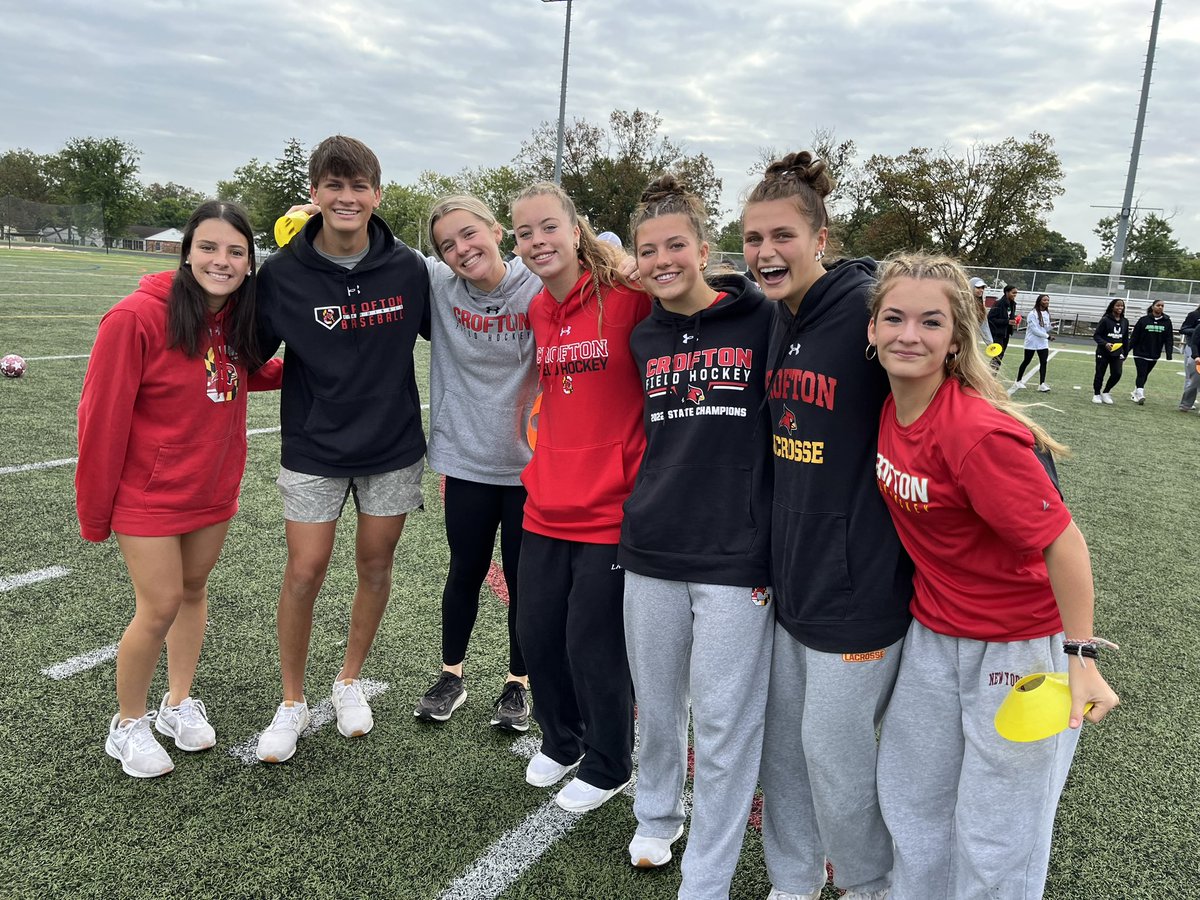 CrHS_ALC's tweet photo. What an awesome day of leadership, collaboration, and networking with our peers from Arundel, Glen Burnie, Meade, Old Mill, and Southern! Thank you @gopherathletics for hosting! https://t.co/5GlA7G6nns