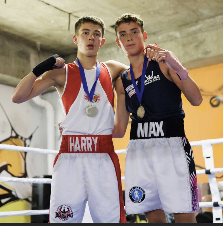 marc_howson's tweet photo. Busy summer holidays for Harry 🥊 winning 🥇 and 🥈 at Manchester box cup, 🥈 in Dublin and bouts in Manchester and Glasgow. Good to see him back on the @ELITEPathwayLT who helped him develop so much last year. Big 23/24 season inbound 🥊🤞🏻 https://t.co/Wu9J708iJZ