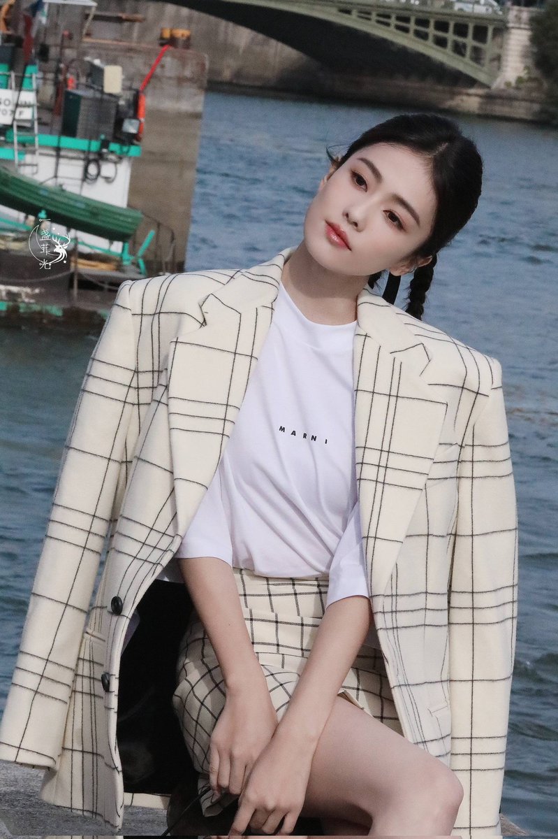 QBailu's tweet photo. MARNI × BALMAIN
BaiLu 1stPFW   
#BALMAINSS24 #BaiLuxPFW2023 
#BaiLu #白鹿 https://t.co/7O9zQN3SsY