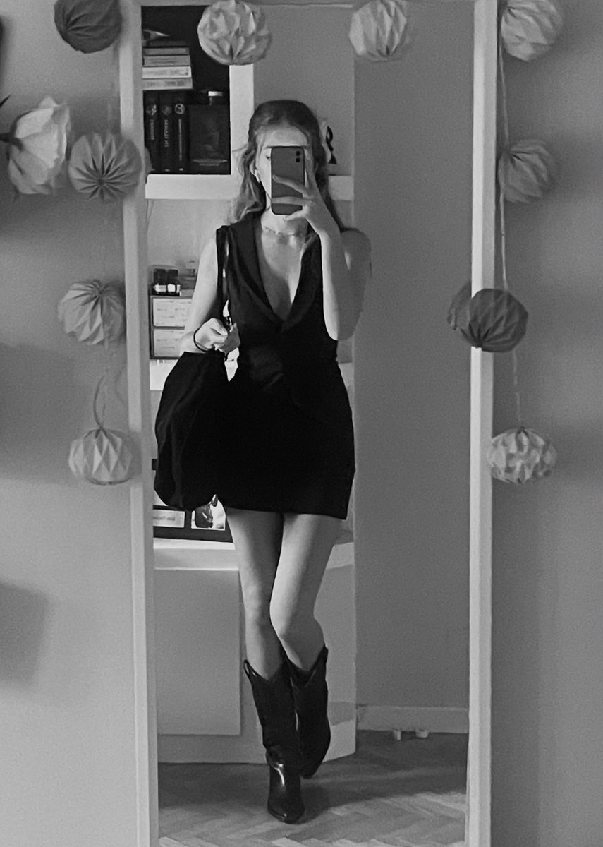 𝖎𝖗𝖊𝖓𝖊 tweet media