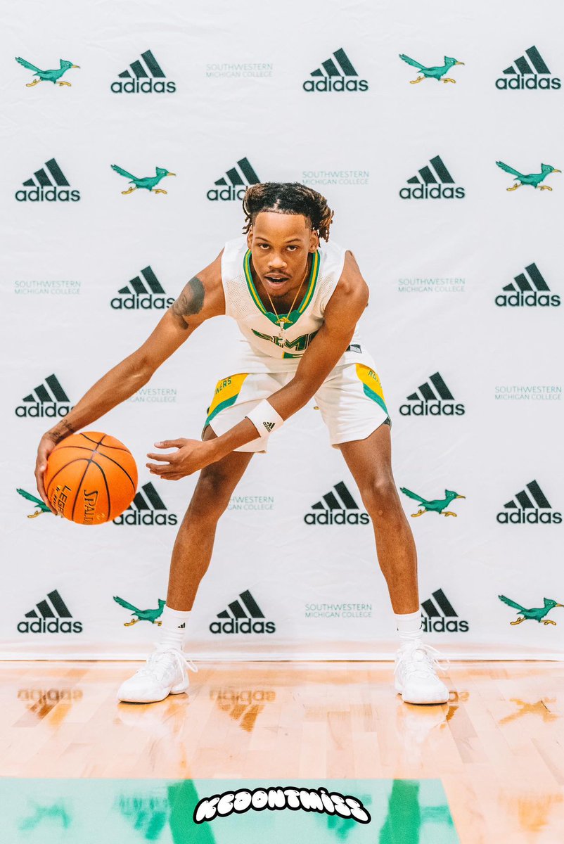 slimeslattmaro's tweet photo. goooo, dat time😈 #year2 https://t.co/i9kJZka5J3