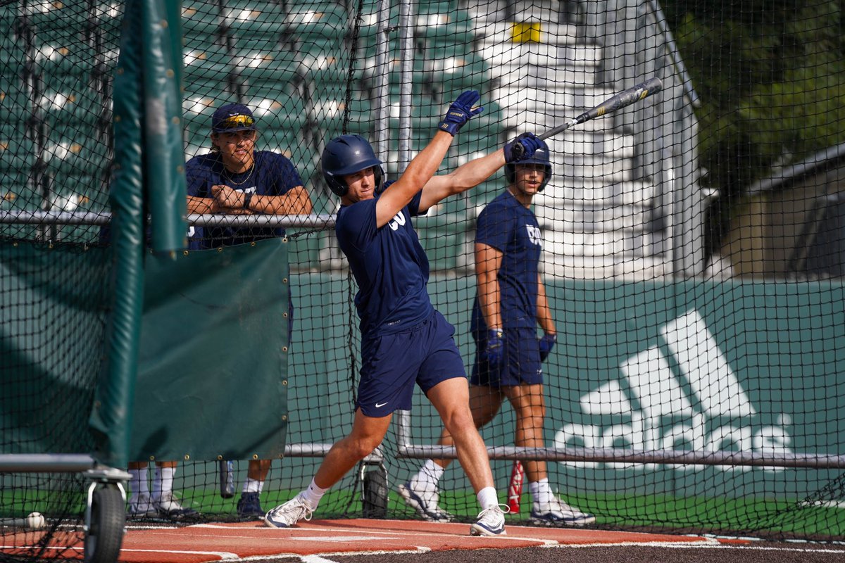 CBUbaseball's tweet photo. Always a good day at Totman.

#LanceUp⚔️ https://t.co/pSC4wHZk0k