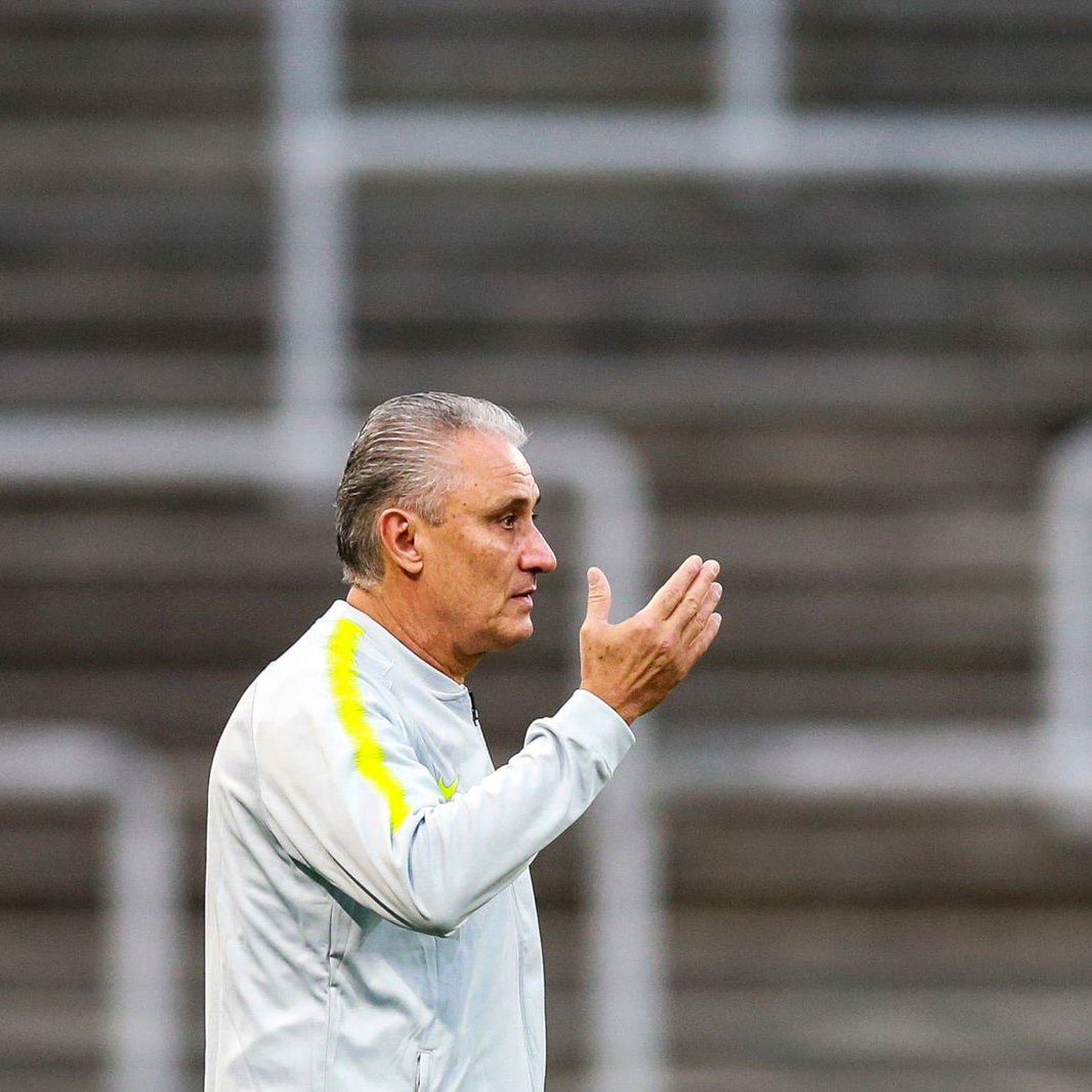 plelcorinthiano's tweet image. 🚨POR QUESTÃO DE ETICA TITE SÓ ABRIRÁ CONVERSAS COM O CORINTHIANS EM CASO DE DEMISSÃO DO LUXEMBURGO 

O treinador respeita muito o colegas de profissão e não quer conversar com clube tendo ainda um técnico no comando