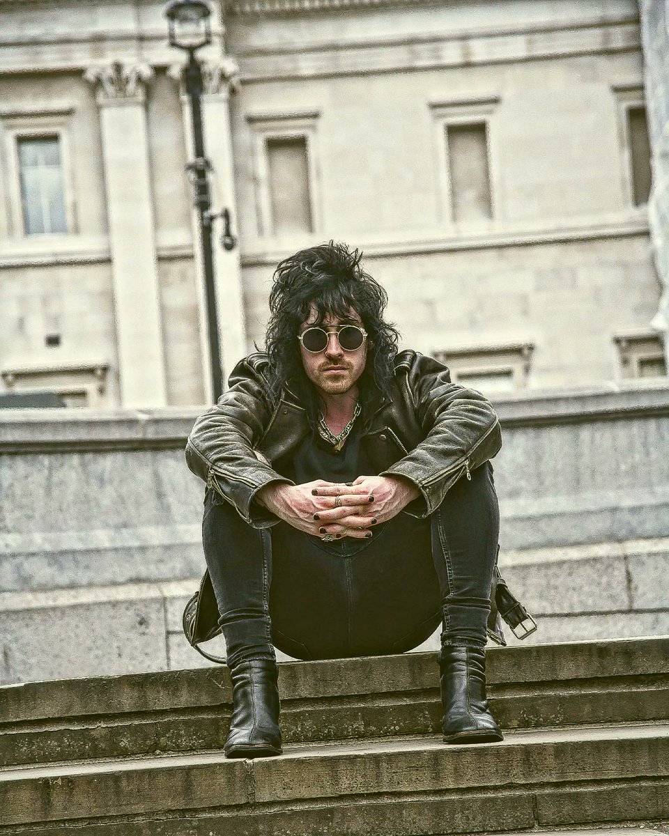 📸: @JosephClarkePht - Jimmy x

#jimmymaddon #rockandroll #glamrock #progrock #indierock #trafalgarsquare #london #londonphotography #josephclarkephotography #photoshoot #leatherjacket #longhair #sheffieldmusic #londonmusic #nikkisixx #motleycrue #queen #marcbolan #davidbowie