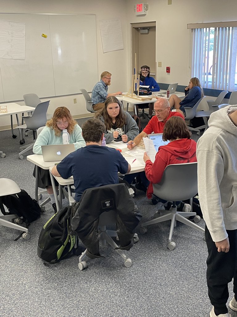 MFitzTeach's tweet photo. Happy bring your engineer to work day! Today two engineers came to #physebra and did #criticalfriends for #pumpkinchunkin launchers! Students are excited to start building on Friday! #iteachmath #algebra2 #ilovemyjob #teachersoftwitter https://t.co/ta8alG3gFl