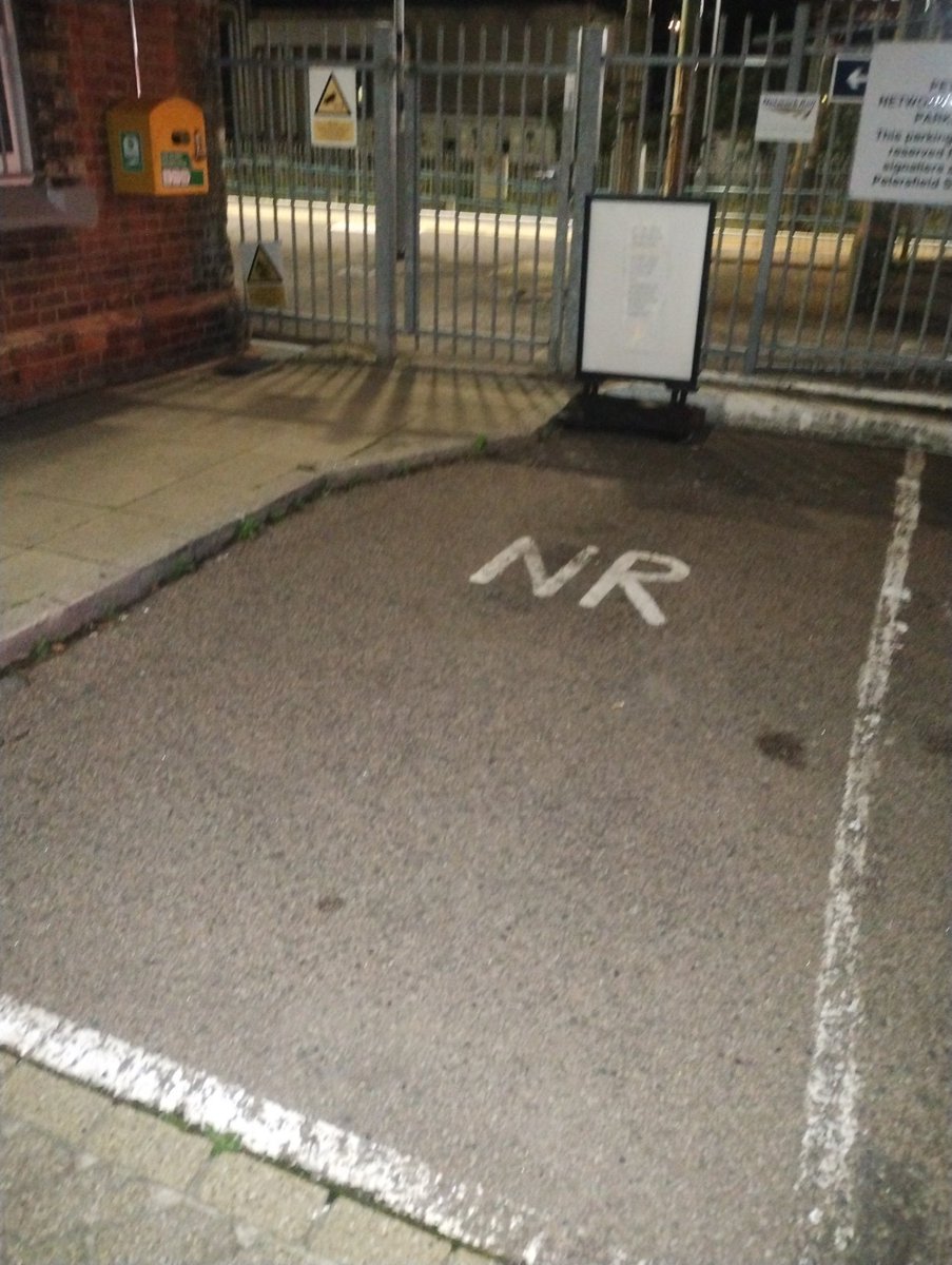 If station staff are going to be creating their own signs, can someone please give them a copy of #railalphabet2 ⁦ 😂
<a href="/GBR_Signage/">GBR Signage</a>
<a href="/_doublearrow/">doublearrow.co.uk</a>
<a href="/SW_Help/">SWR Help</a>