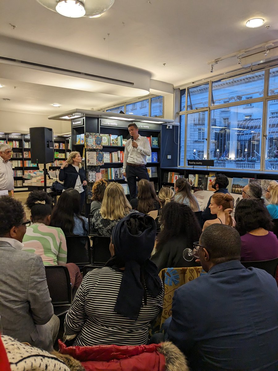 At the @SmallPresses event this evening at @WaterstonesPicc #books #publishing @Legend_Times_