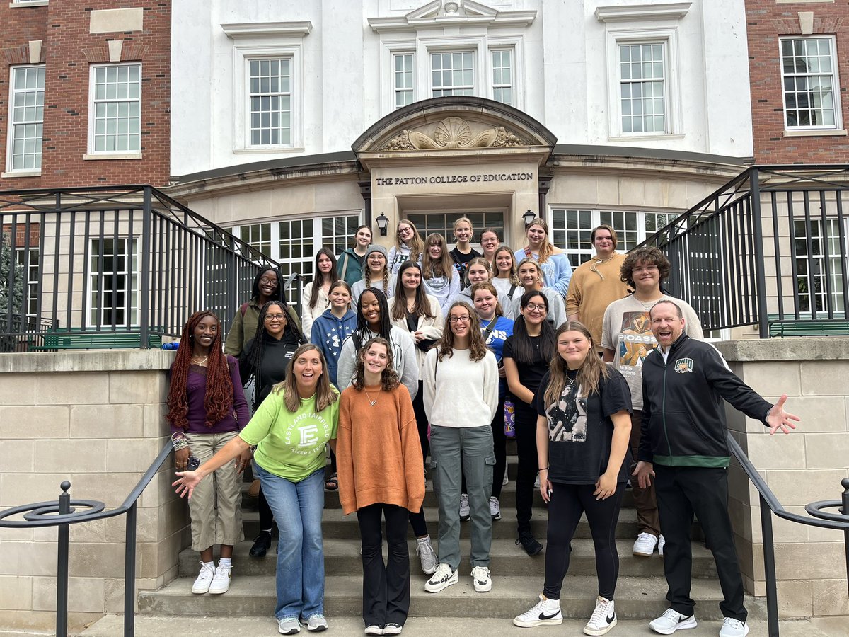 Thanks to Curt Plummer and <a href="/OHIOPattonCOE/">Patton College of Education</a> for hosting the <a href="/EFCTS/">Eastland-Fairfield Career & Technical Schools</a> Teaching Professions students today!  #teachersrock <a href="/GahannaJeffersn/">Gahanna-Jefferson</a> <a href="/JackieKuffel/">Jackie Kuffel</a> <a href="/jessicaslocum3/">Jessica Williams</a>