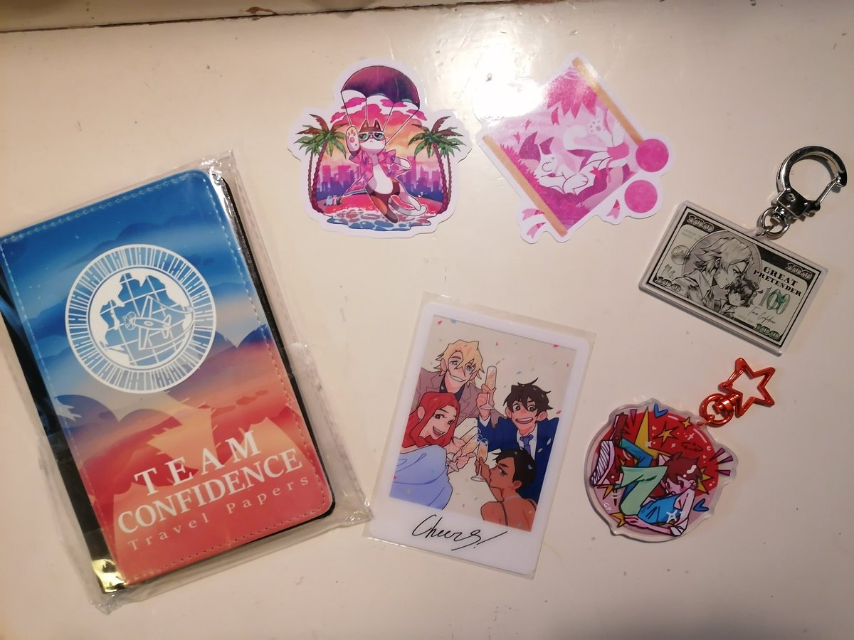 edamurathierry's tweet photo. IT'S HERE AHHH @TeamConfidence_  this is the cutest thing I've ever seen and I'm so grateful for this beautiful project💕💕 I'm running out of key chain space haha😅 Can't wait to look at all the gorgeous art inside!!! https://t.co/cQuScLM0Pw
