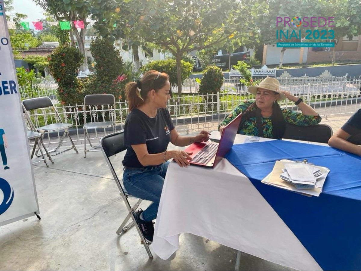 vinculasociedad's tweet photo. 📌También “Fundación con Equidad A.C” ganadora del #PROSEDEINAI2023 a través de su proyecto #info360conocerparasaberyproteger
realizó la conclusión de solicitudes de información con familiares de personas desaparecidas en la localidad de #Suchitlan #Comala, #Colima. https://t.co/rAUkA842V8