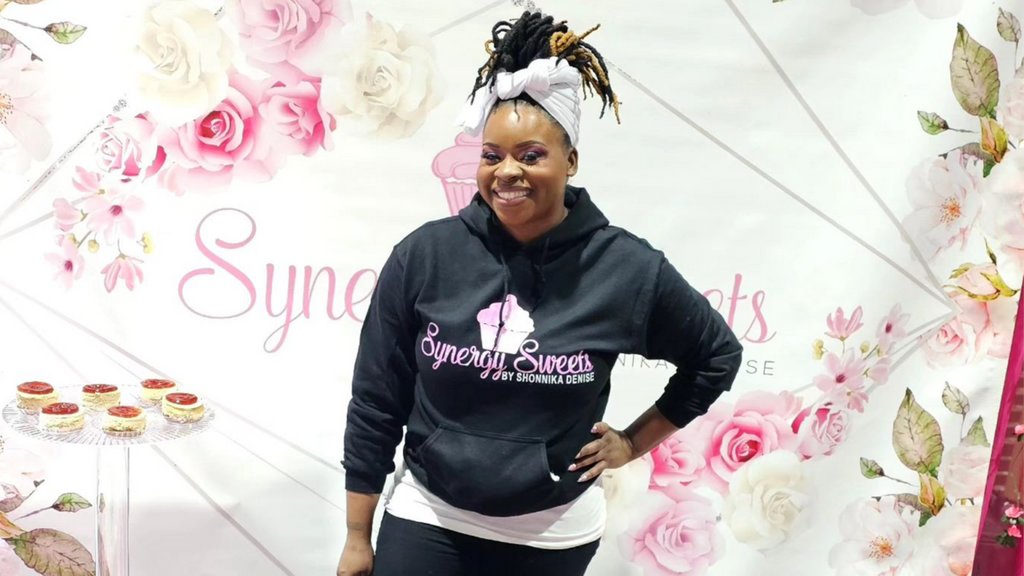 Synergy Sweets takes the cake, and trophy, at Tampa Dessert Wars 🧁

Some favorites are guava cheesecake, pumpkin s’mores cupcakes, and cookie butter toffee cupcakes >> l8r.it/3PwY