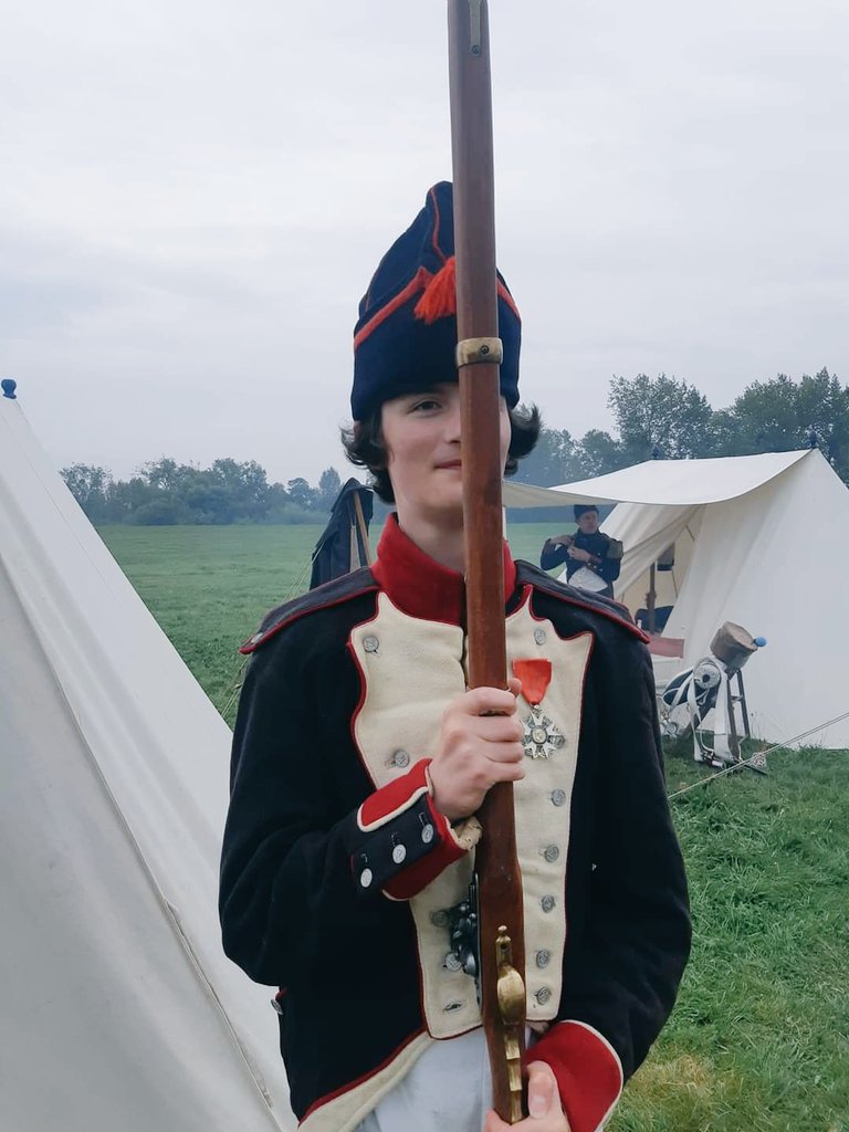 Our new conscript showed great bravery during our last engagement!

#Napoleonic #napoleonicwars #livinghistory #reenactor #Reenactment