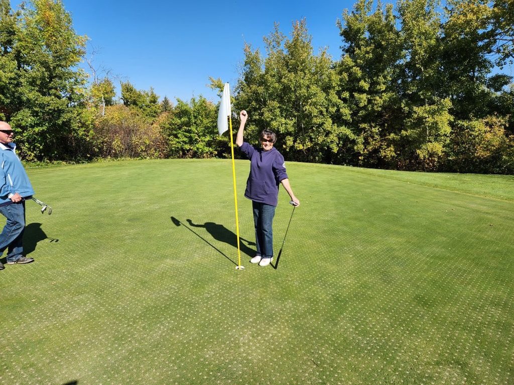 1️⃣ Hole in one alert ⛳️

Congratulations to Lynn Ferguson for her perfect shot on hole 14 over the weekend! Way to go!