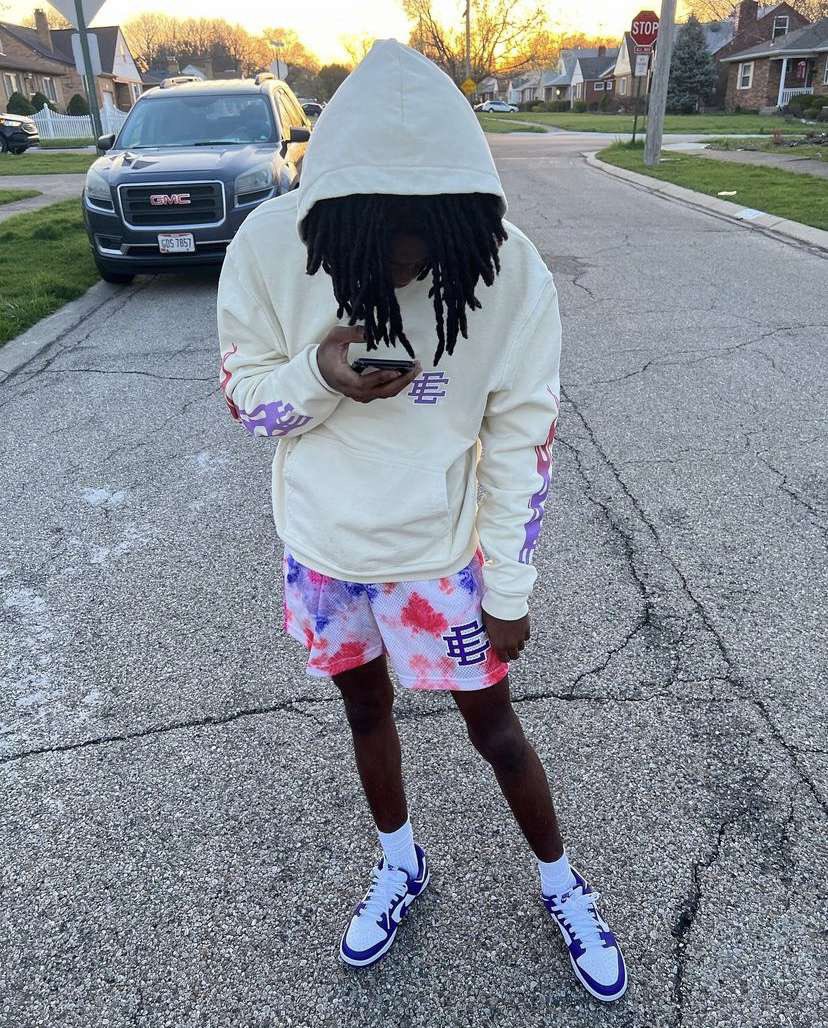 nowrongss's tweet image. Came up off breaking the glass like Shaq 🦅🦅 #ONLYU$