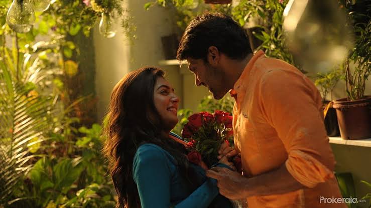 BoxOfficeSouth2's tweet photo. #RajaRani Final Box Office Collection :-
Tamil Nadu : βΉ34.00 Cr
Andhra & Nizam : βΉ4.10 Cr
Karnataka : βΉ3.05 Cr
Kerala : βΉ2.75 Cr
Rest of India : 0.25 Cr
Overseas : βΉ12.65 Cr / $2.04 Mn
Total Worldwide Gross : βΉ56.80 Cr
#10YearsOfRajaRani https://t.co/WMzNCbED30