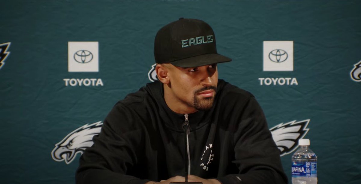 PHLEaglesNation's tweet photo. Reporter: "We might look at a QB and say 'Well he threw 330 yards, 3 TDs, and his team lost.. But wins aren't a QB Stat, so it's not his fault they lost.' But you seem not to care about any of that stuff, and its just about "Did the #Eagles win? Did they not win? How'd you get to that point?"

Jalen Hurts: "By losing."