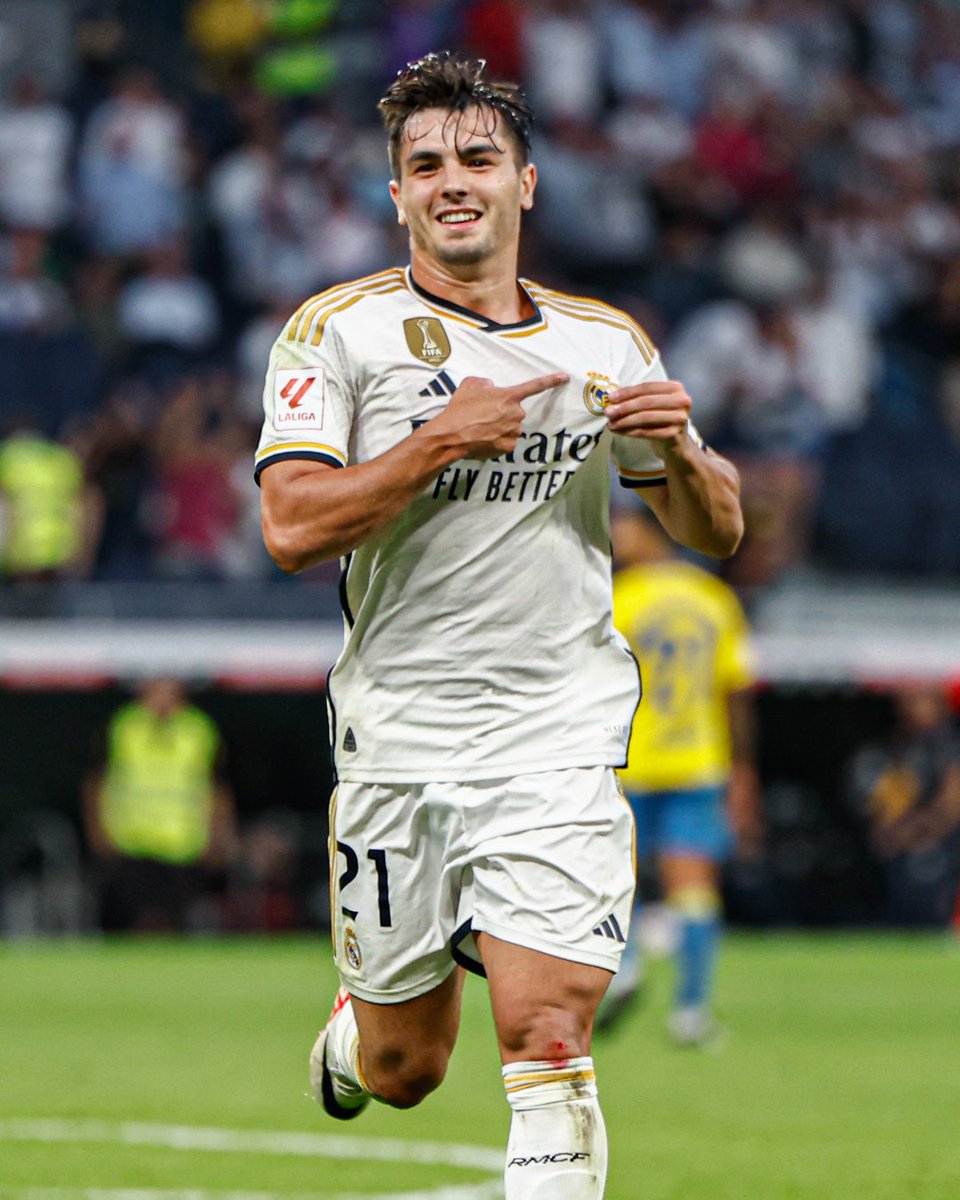 Hamza_RMFC's tweet photo. #BrahimIsBack 👉👑 https://t.co/e6YwE3bVo1
