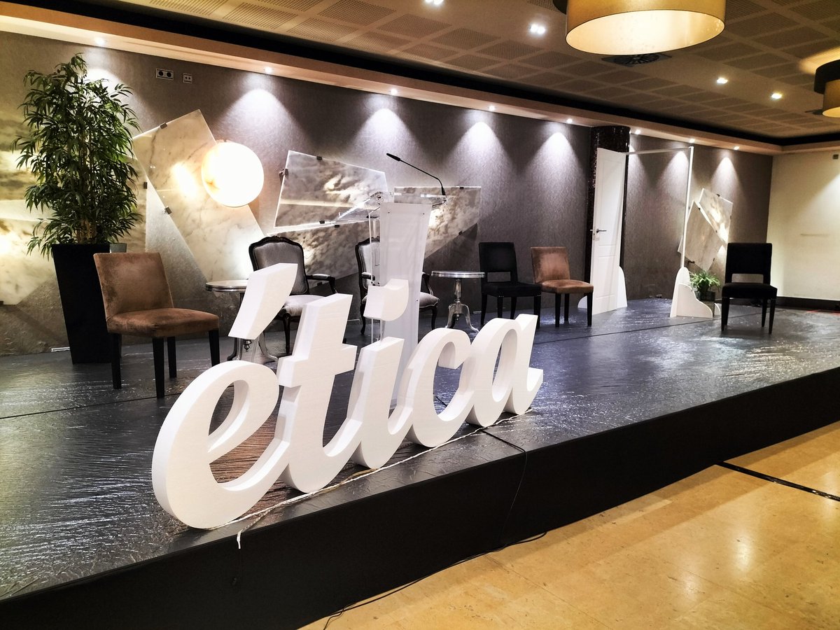 Plenainclusion's tweet photo. Todo listo en #Oviedo para que mañana dé comienzo el Congreso Estatal de #Ética: "En Clave de Ética"

¿Vienes al congreso o te interesa el tema? Comparte tus fotos y reflexiones con la etiqueta #ClaveÉtica

Organizan @plenasturias y @plenainclusion https://t.co/tn2BOVBk51