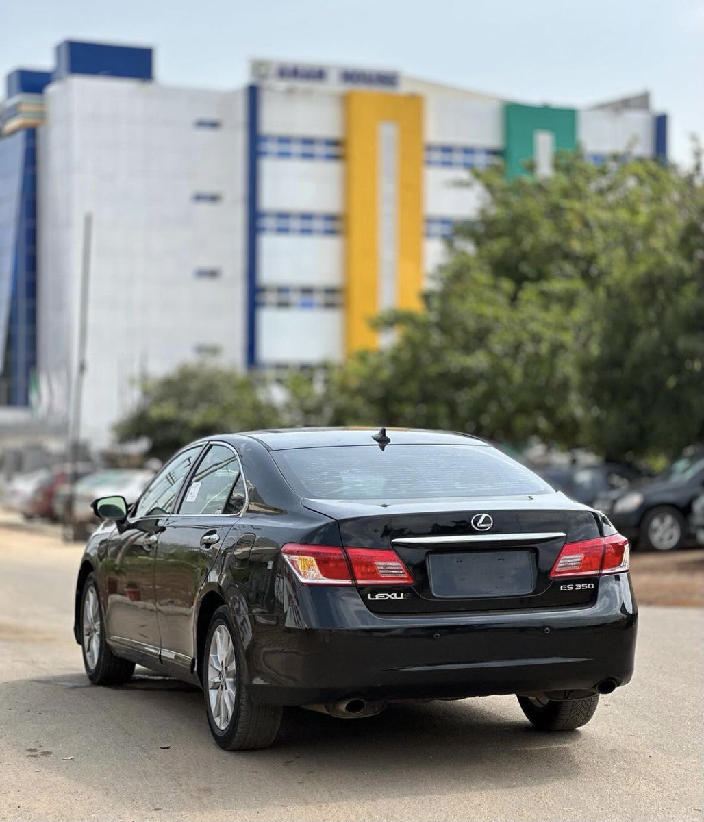 Automall_ng's tweet image. Foreign used Lexus ES350 2011 model
Price:8.9m
Duty: paid 
Location: Abuja 
#wike #Abuja #CBNGOVERNOR #Iphone15s 
@__yellows @alamin_ghost @Waspapping_ @saamaccido_ @Mvnaaa___ @_hafsat_paki @_stan_ley @abujarides @KawuGarba @___Bils @Kha_dee_ja_tou @_Tiga_b @the_scholar1 Retweet