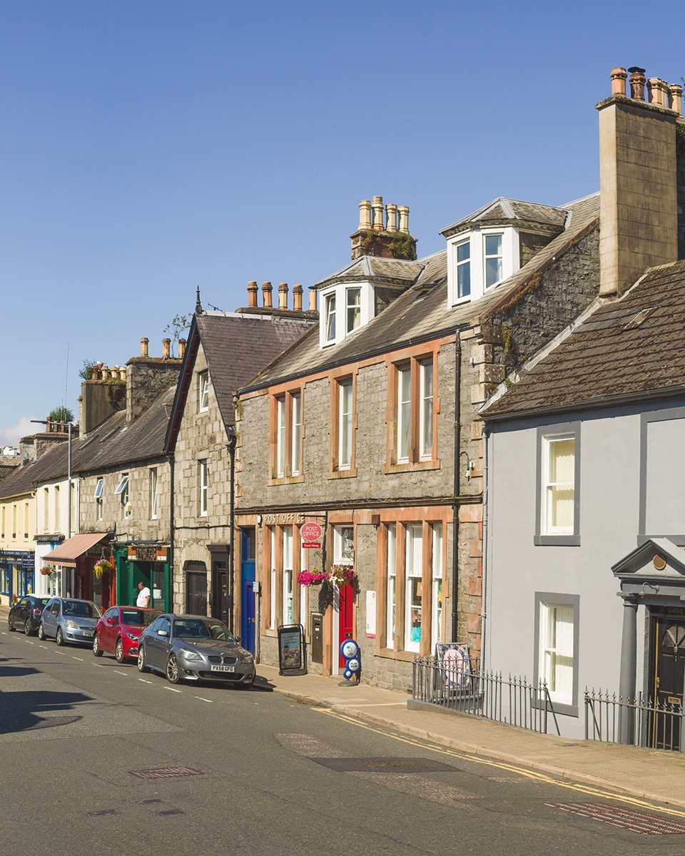 SWCoastal300's tweet photo. The market town of Newton Stewart, on the SWC300, sits on the edge of the gorgeous Galloway Forest Park and is a magnet for hill walkers &amp; mountain bikers. 
📌Newton Stewart, Dumfries &amp; Galloway 
📷rachelshedden 
#LoveDandG #ScotlandStartsHere #SWC300 https://t.co/dAXGENxHId