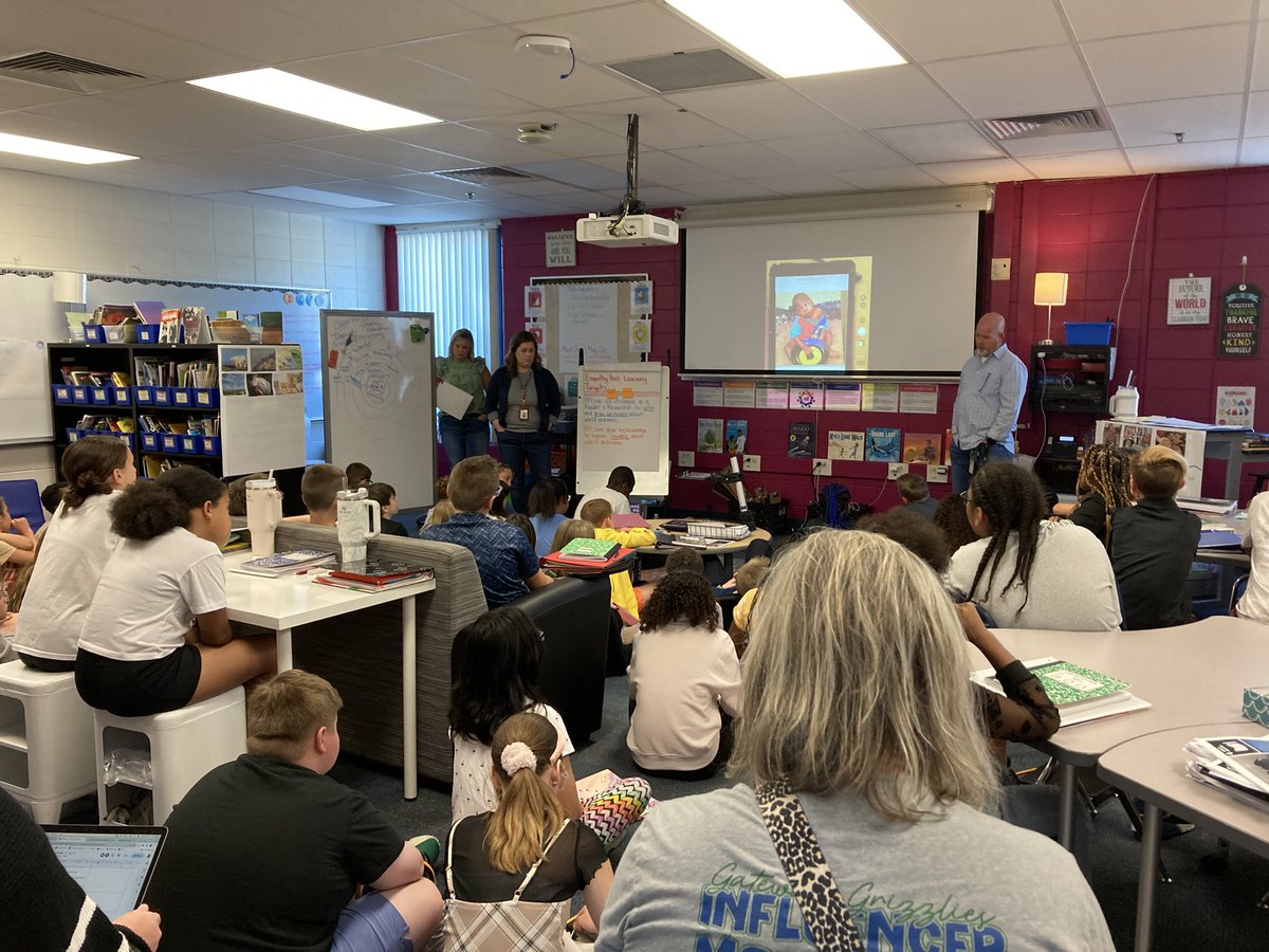 Courtney Minnich tweet media