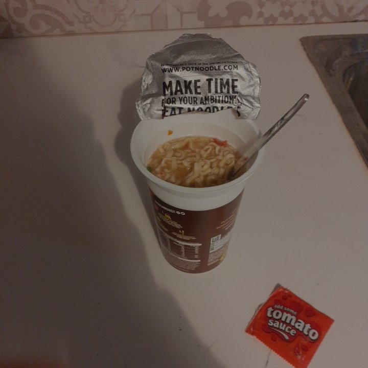 Supersizer1's tweet image. I just had my Pot Noodle. Beef and Tomato, obvs. #YouCanMakeIt