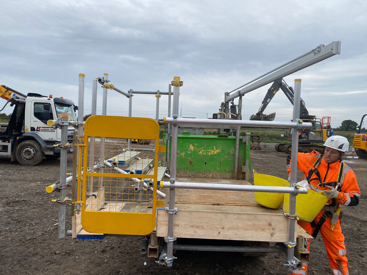 DHScaffServ's tweet photo. Site visits in #london and #immingham for some innovative #scaffolddesigns Thanks to our amazing clients..! https://t.co/GRxHZbnAil