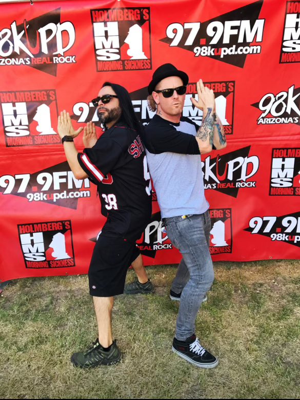 If <a href="/TheShanMan/">Shannon Hernandez</a> &amp; <a href="/CoreyTaylorRock/">fuck your checkmark</a> starred in a buddy cop movie, what would the title of the movie be??

#coreytaylor