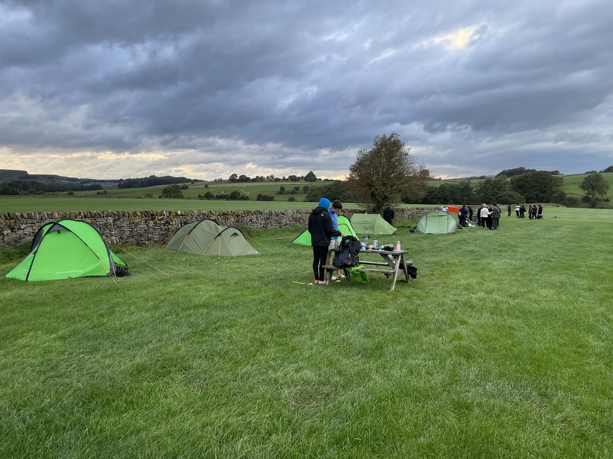 First day of the Silver qualifying expedition has been windy but successful - all teams have made it to camp and are having their dinner! 💨🍃🥾🏕️