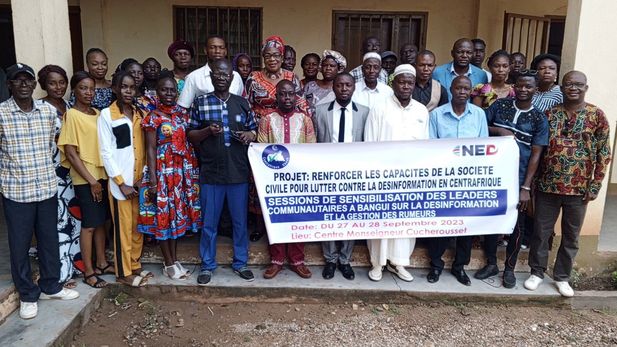 Session de sensibilisation des leaders communautaires de Bangui sur la lutte contre la désinformation et la gestion des rumeurs du 27 au 28 septembre 2023 au centre Caucherouset de Bangui Organisé par l'ONG Centrafrique Check une organisation médiatique de vérification des faits