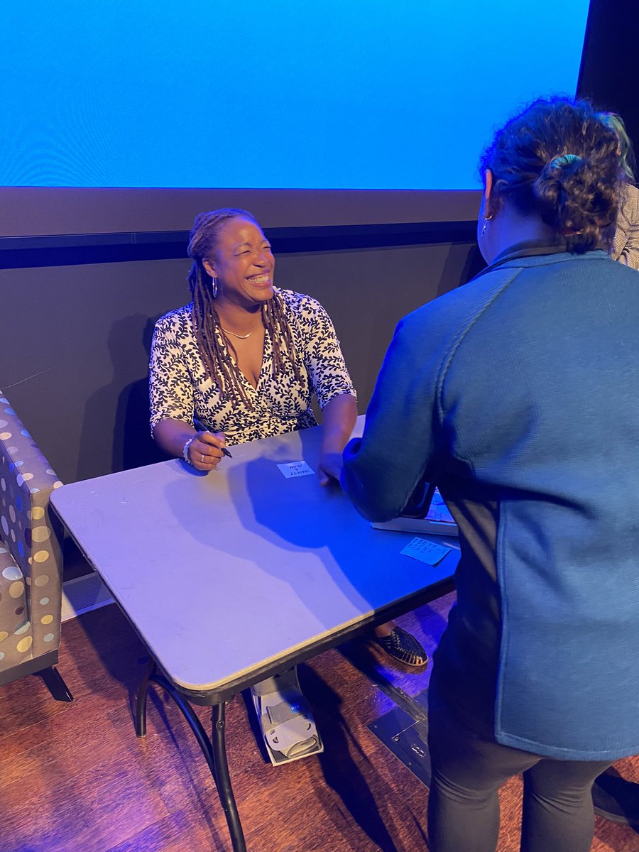 SDPublicLibrary's tweet photo. Huge thanks to @hmcghee for coming out to #SanDiegoCentralLibrary last night. It was a packed house for this #OneBook event and the crowd left inspired! https://t.co/AK2MEYLmdX https://t.co/GKLZHCXkiO