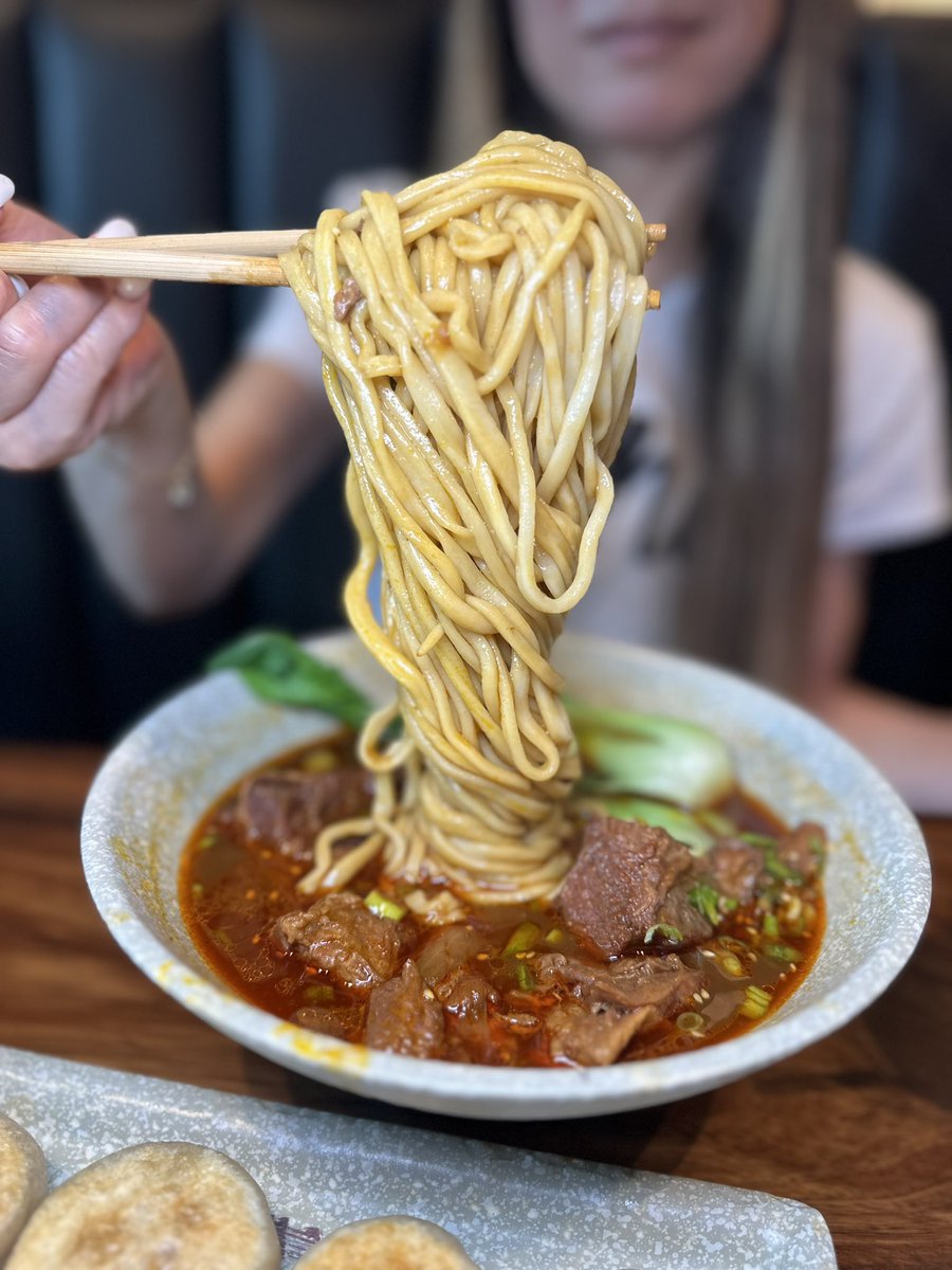 LasVegasFill's tweet photo. All noodle dishes at Shang Artisan Noodle are $7.77 today 9/27 til 10pm to celebrate their 7th anniversary! 4983 W Flamingo https://t.co/hT2yGQ0gZu