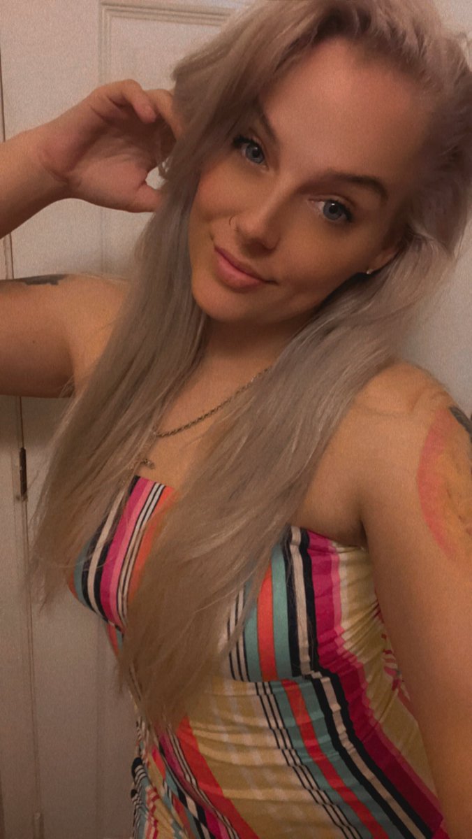 Barbie_special1's tweet photo. #tweetoftheday #BarbieTingz #Barbie #NaturalBeauty #MONEY #Tips #payme #blonde #viral2023 #Aquarius #tweet2earn https://t.co/c109wqUlav