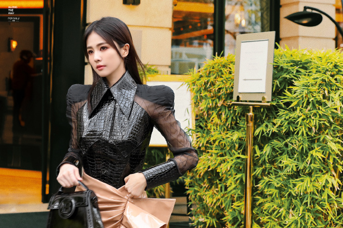 bailu_thaifans's tweet photo. ✨Paris Fashion Week 2023 [ 𝐁𝐀𝐋𝐌𝐀𝐈𝐍 ]

BaiLu 1stPFW

#BALMAINSS24 #BaiLuxPFW2023
#ไป๋ลู่ #BaiLu #白鹿
©Alongtheway妍途·白鹿 https://t.co/tSnDLTYroL
