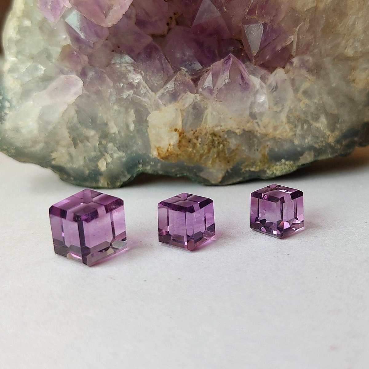 MantriSanju's tweet photo. Exited to share the latest addition to my etsy shop
Amethyst fancy cube cut 3 piece set for jewelry #amethystcube #amethystdice #gemstoneloose #amethystjewelry #etsygifts #etsysale #etsyhandmade #RohitSharma #Tiger3 #ajafey #BitcoinETF #FashionWeek #ebay https://t.co/iLjmoVHIZd https://t.co/OauXOlfvh3