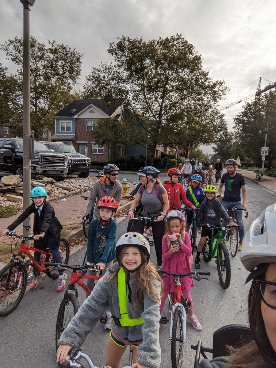 Escuela Key Bicibús (nee bike train) tweet media