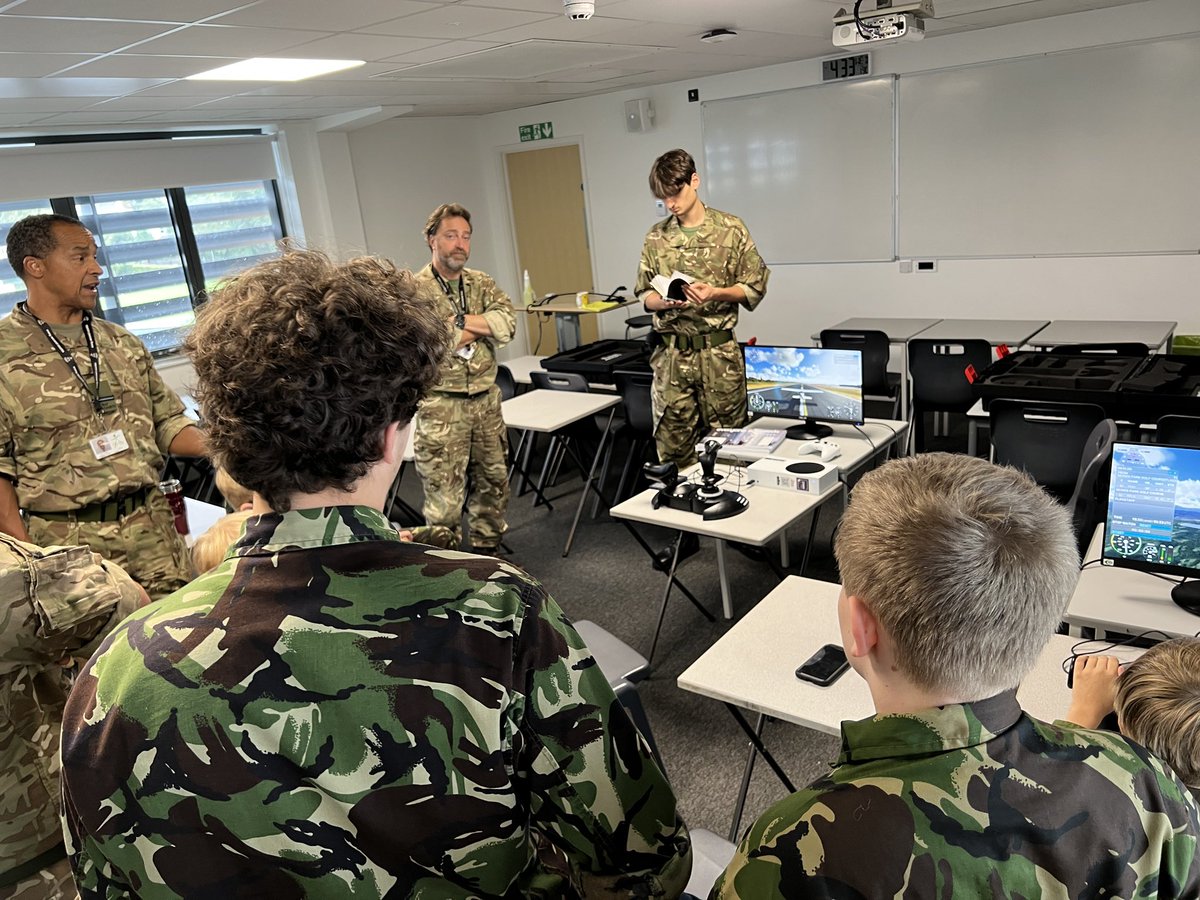 CcfTorquay's tweet photo. βοΈ RAF cadets in action! Part 1 training, and breathtaking flight simulators took center stage. π©οΈπ #RAFCadets πΏ Army Cadets: Mastering the art of fieldcraft! Judging distances and refining roles and responsibilities within a section. ππͺ #Fieldcraft #Teamwork https://t.co/Qt2E83Rs2G