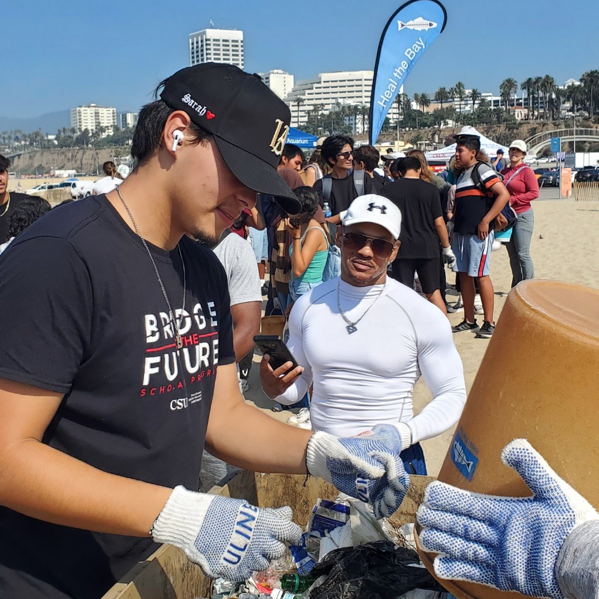 HealTheBay's tweet photo. Thank you to all our #CoastalCleaupDay volunteers &amp; site captains who came out to #ProtectWhatYouLove from #Summit2Sea on the biggest day of volunteerism throughout California. Celebrate with us + check out the big event WRAP-UP> https://t.co/2irM3OdscI https://t.co/wgAhB3pxSr