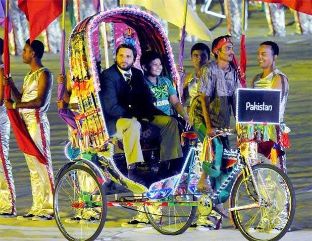 TEAM_AFRIDI's tweet photo. Throwback to the opening ceremony of Worldcup 2011 

#ShahidAfridi https://t.co/GvNOcvpVpk