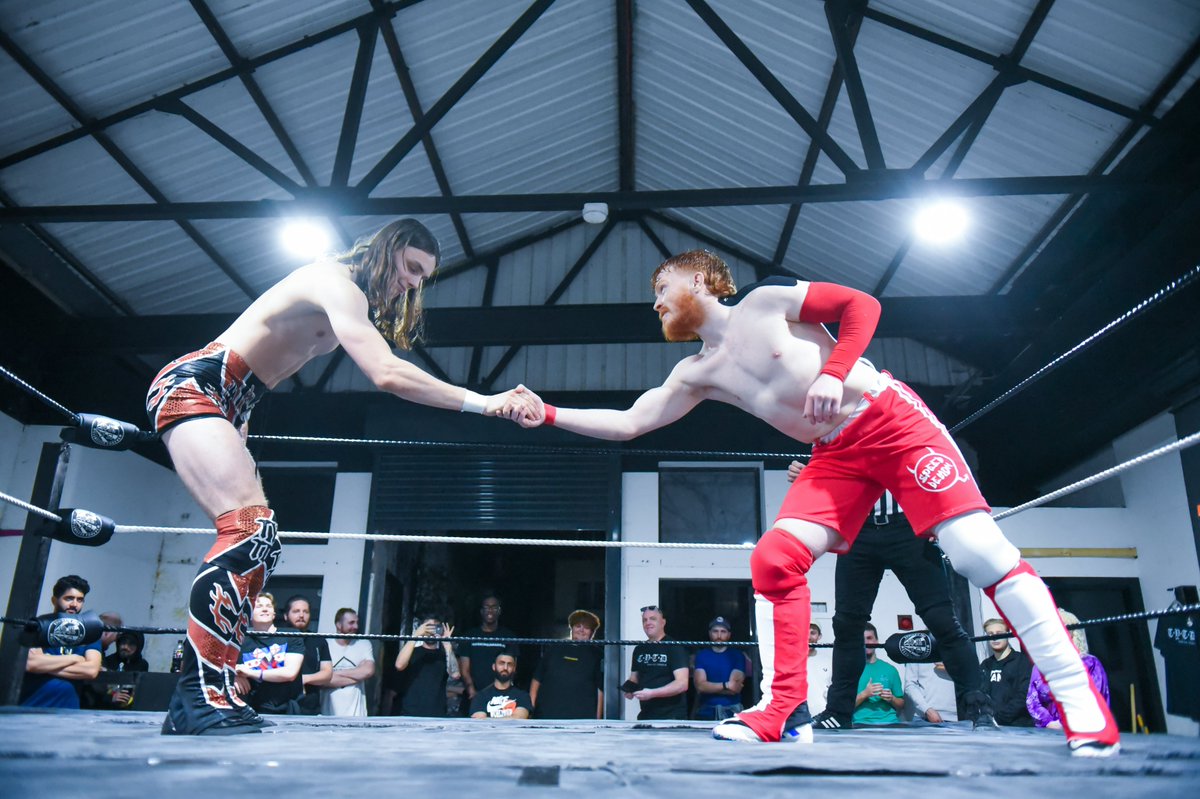 KamikazeProUK's tweet photo. @LHPSamuel @NateReillyPW #KPLive37 Main Event
Kamikaze Pro Live Title
@GeorgeLydon_ vs @EdgarAdamsPW
#KeepItPro #2ndCityProWres #RelentlessForever https://t.co/Cq4vonb7JJ
